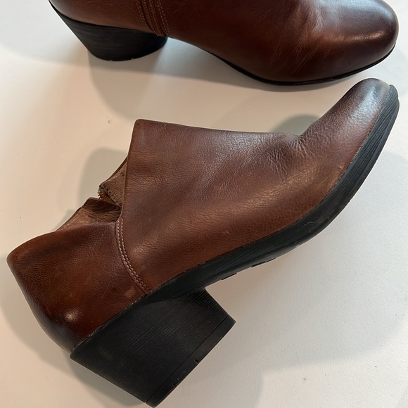 Dansko - 38/8, comfort, Brown Leather Ankle Boots - Picture 5 of 8